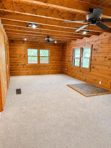 108 Old Bennington Road, Greenfield, NH 03047