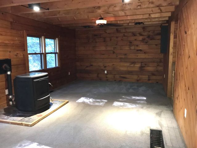 108 Old Bennington Road, Greenfield, NH 03047
