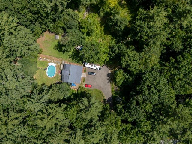 108 Old Bennington Road, Greenfield, NH 03047