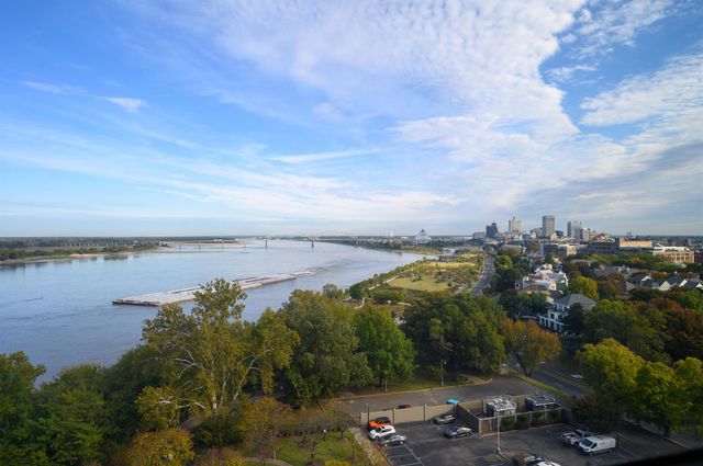 655 S Riverside Dr Apt 1103, Memphis, TN 38103