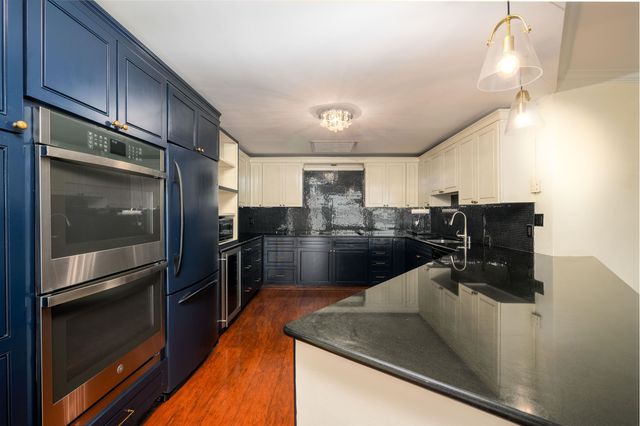 655 S Riverside Dr Apt 1103, Memphis, TN 38103