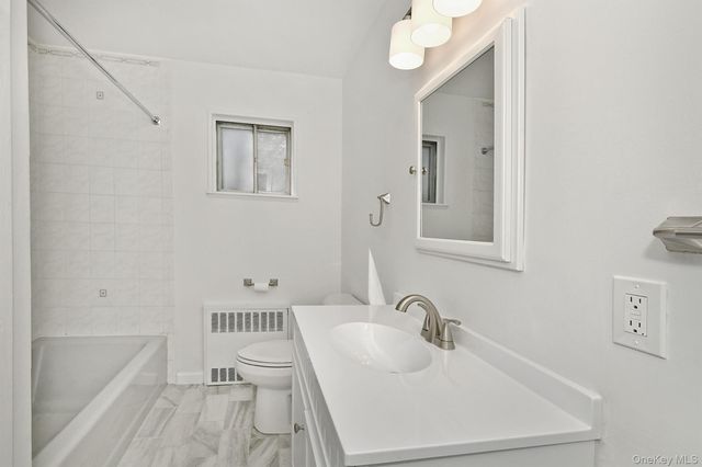 8 Harbor Hill Road 2nd Floor, Glen Cove, NY 11542