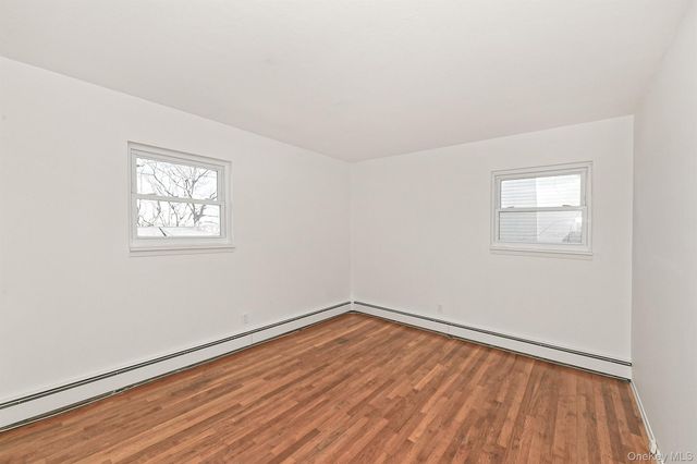 8 Harbor Hill Road 2nd Floor, Glen Cove, NY 11542