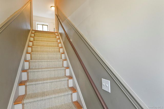 8 Harbor Hill Road 2nd Floor, Glen Cove, NY 11542
