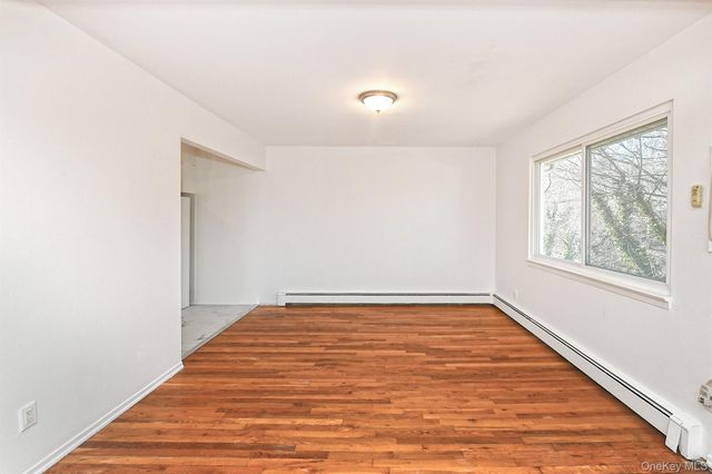 8 Harbor Hill Road 2nd Floor, Glen Cove, NY 11542