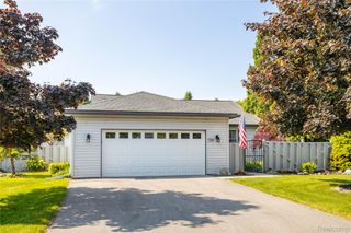 7566 Radcliffe, Genoa Township, MI 48114