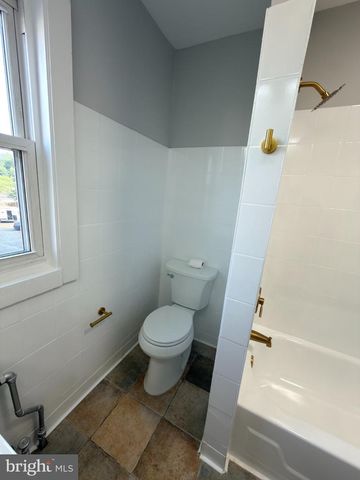 648 EDGEWOOD AVE, Trenton, NJ 08618