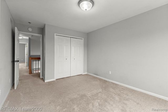 51336 Pinewood Drive, Macomb, MI 48042