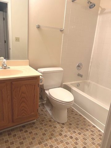 2724 Odlum Drive, Schaumburg, IL 60194