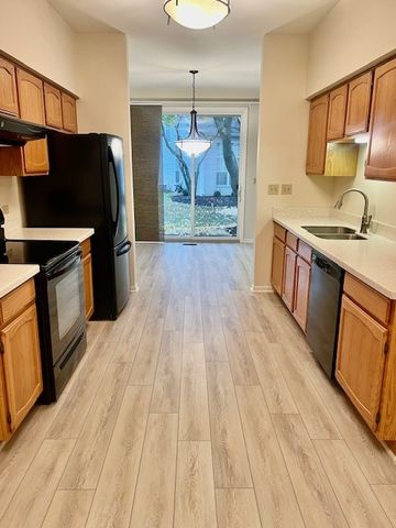 2724 Odlum Drive, Schaumburg, IL 60194