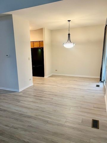 2724 Odlum Drive, Schaumburg, IL 60194