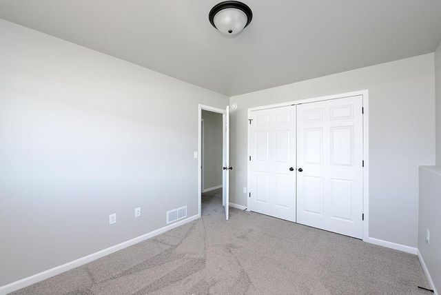 6434 82nd Avenue S, Horace, ND 58047