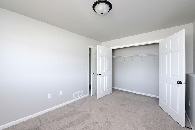 6434 82nd Avenue S, Horace, ND 58047