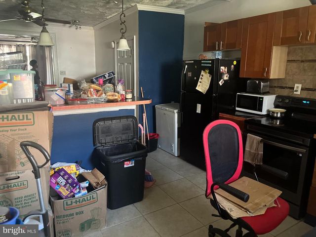 1633 W WYOMING AVE, Philadelphia, PA 19140