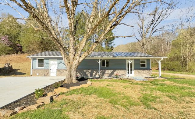 3337 Hartsville Rd, Lafayette, TN 37083