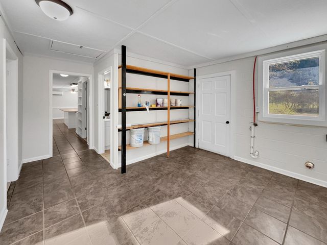 3337 Hartsville Rd, Lafayette, TN 37083