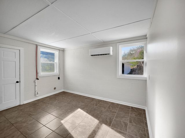 3337 Hartsville Rd, Lafayette, TN 37083