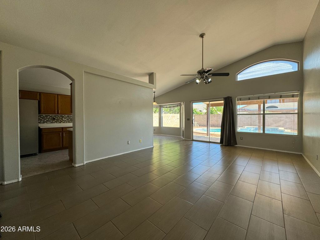 663 W Nopal Avenue, Mesa, AZ 85210 — photo 4