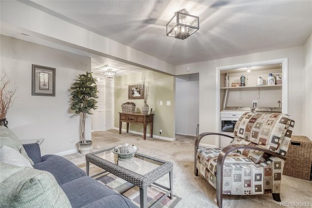 8136 W 90th Avenue, Westminster, CO 80021