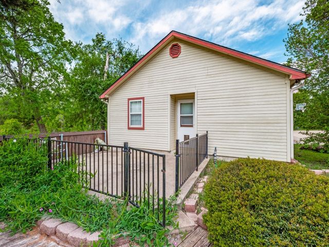 12900 Fm 121 W, Van Alstyne, TX 75495