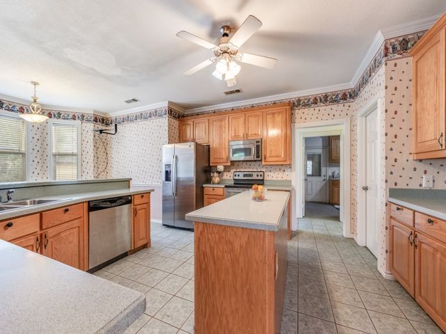 12900 Fm 121 W, Van Alstyne, TX 75495