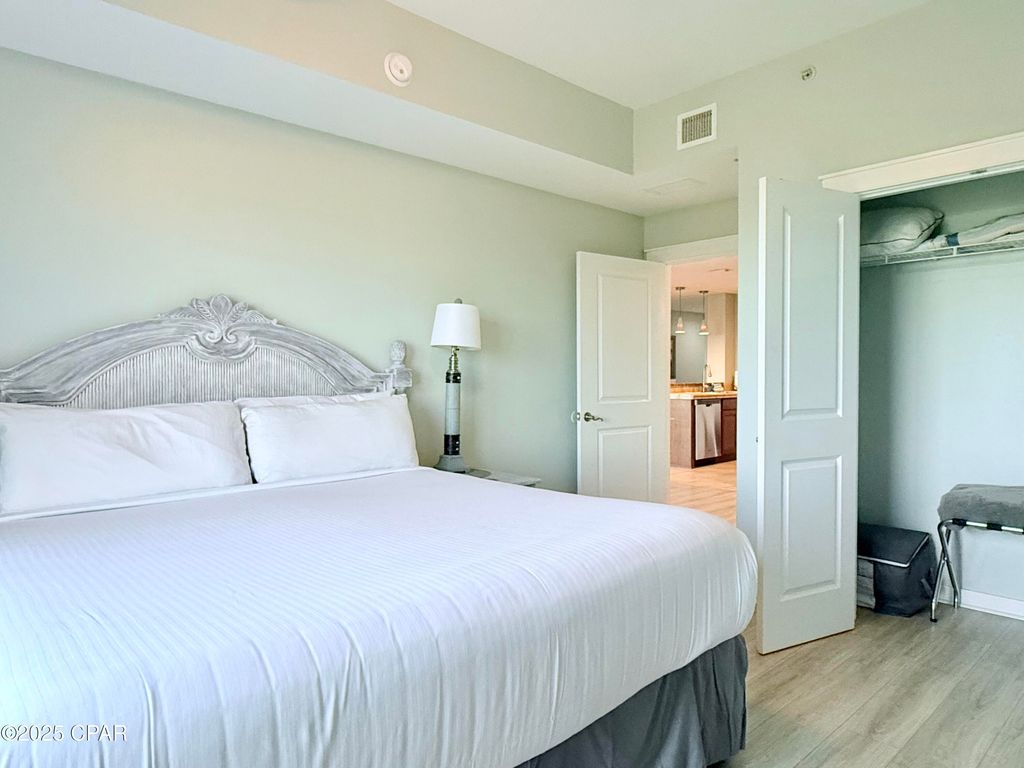 Image 9 of property listing at 15100 Front Beach Road 1019/1021, Panama City Beach, FL 32413