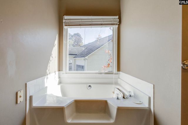 2 Woodshaw Court, Columbia, SC 29212