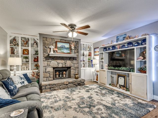 728 Westglen Drive, Yukon, OK 73099