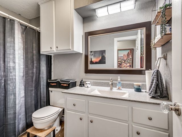 728 Westglen Drive, Yukon, OK 73099