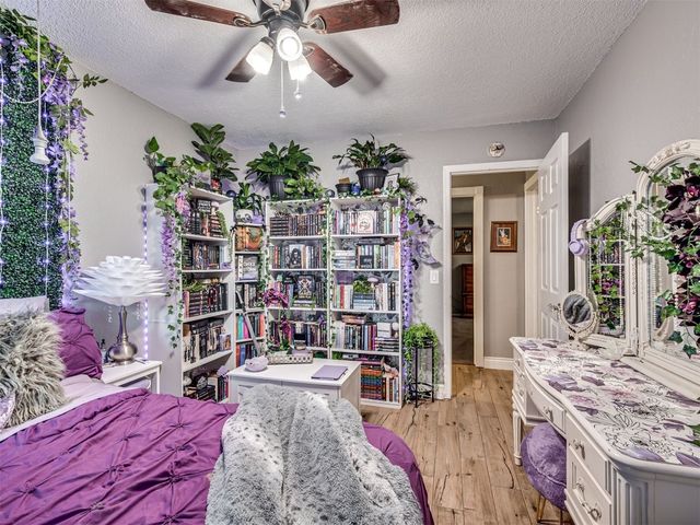 728 Westglen Drive, Yukon, OK 73099