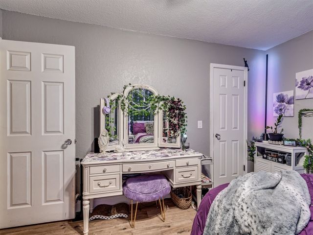 728 Westglen Drive, Yukon, OK 73099