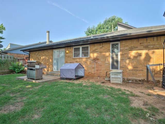 728 Westglen Drive, Yukon, OK 73099