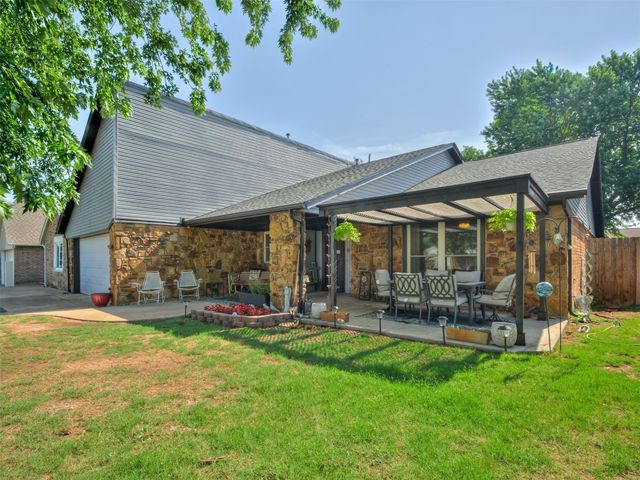 728 Westglen Drive, Yukon, OK 73099