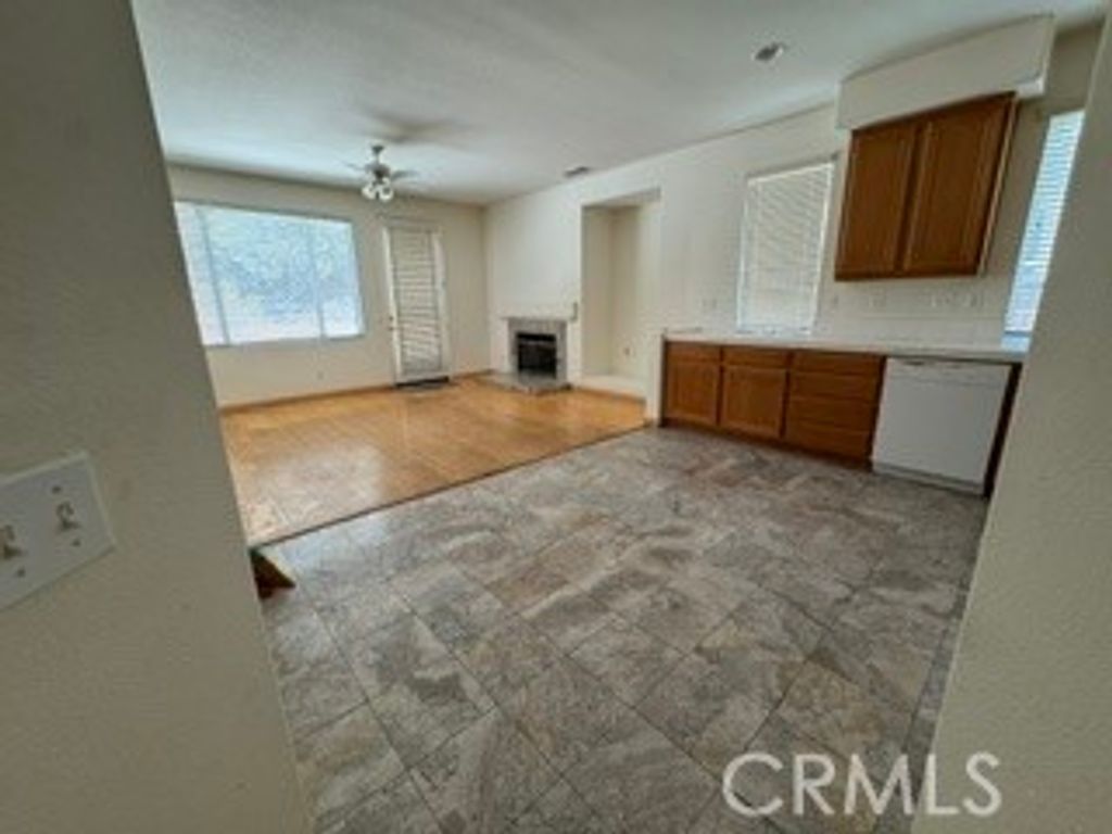 24140 Senna Drive, Wildomar, CA 92595 — photo 4