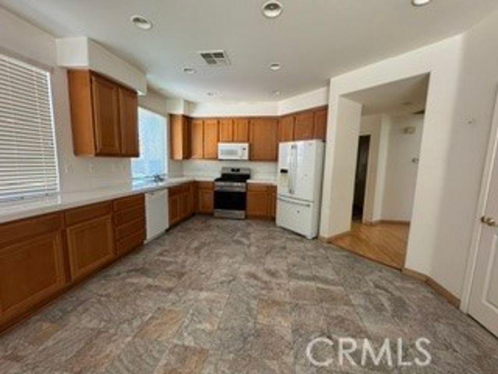 24140 Senna Drive, Wildomar, CA 92595 — photo 5