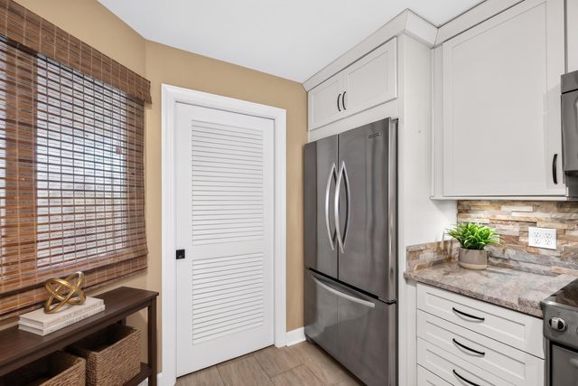 200 Wagner Pl Apt 805, Memphis, TN 38103