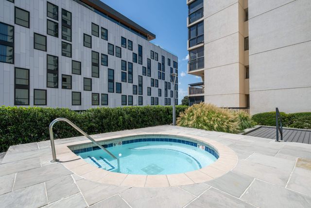 200 Wagner Pl Apt 805, Memphis, TN 38103