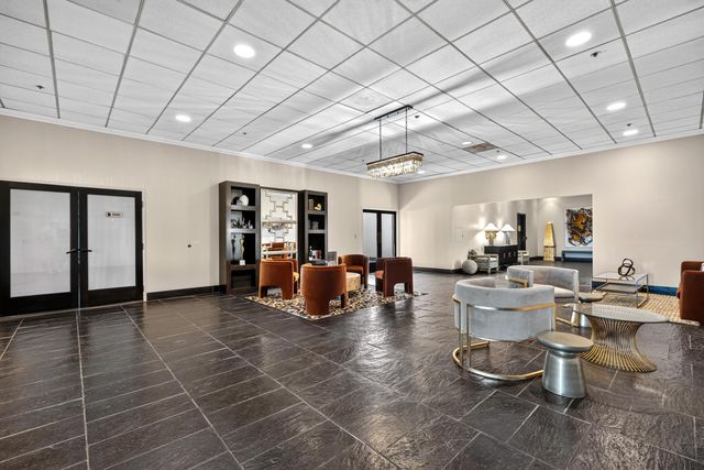 200 Wagner Pl Apt 805, Memphis, TN 38103