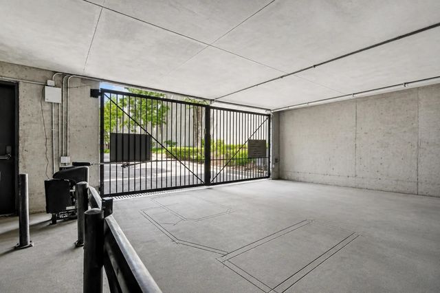 200 Wagner Pl Apt 805, Memphis, TN 38103