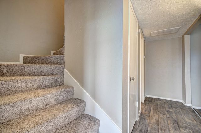 707 E Shady Grove Road, Irving, TX 75060