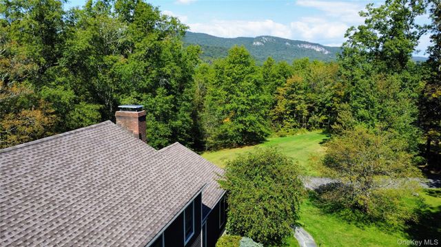 40 Kleinekill Drive, New Paltz, NY 12561