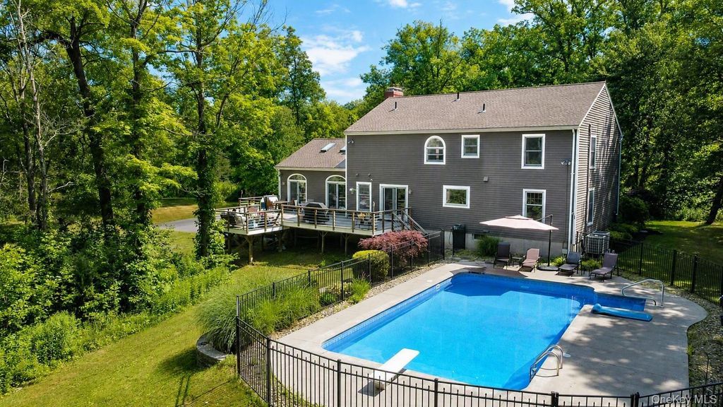 40 Kleinekill Drive, New Paltz, NY 12561