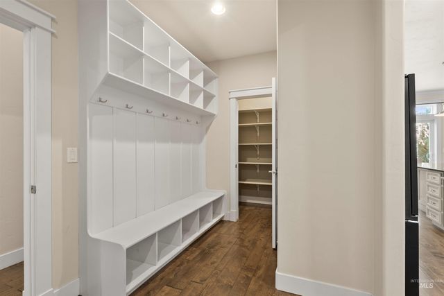 18018 N Streams Edge Way, Boise, ID 83714