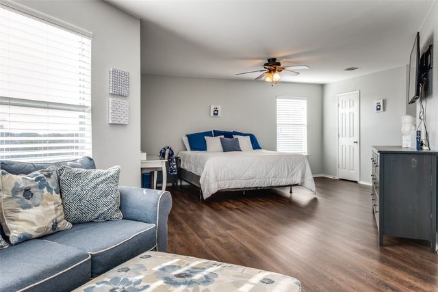 1628 Withers Way, Krum, TX 76249