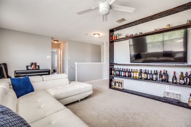 1628 Withers Way, Krum, TX 76249