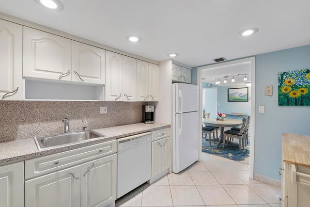 10777 W Sample Road 918, Coral Springs, FL 33065