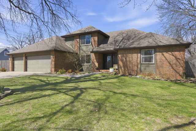 1811 E Vincent Drive, Springfield, MO 65804