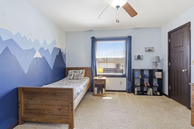 1811 E Vincent Drive, Springfield, MO 65804