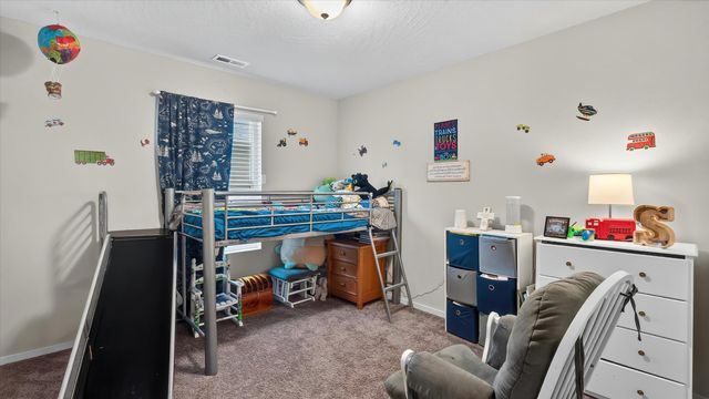 1213 E Silver Pine Rd, Colbert, WA 99005
