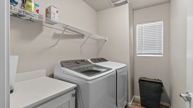 1213 E Silver Pine Rd, Colbert, WA 99005